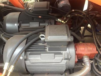 廣西扒渣機(jī) 二手輪胎式爬扒機(jī) 礦山機(jī)械設(shè)備扒渣機(jī)_襄陽(yáng)永力通機(jī)械銷(xiāo)售部 - 商國(guó)互聯(lián)網(wǎng)